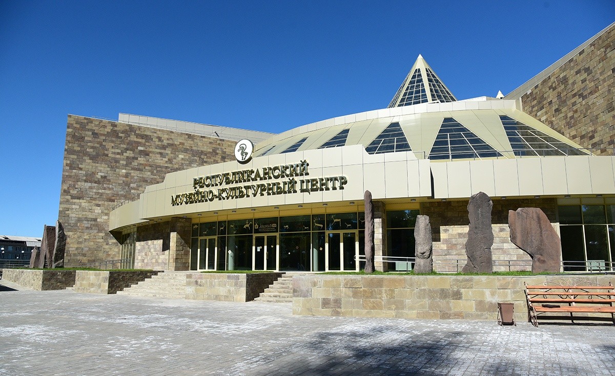 Бобкин александр алексеевич - художники и фотохудожники - знаменитые новокузнечане - 400 знаменитых новокузнечан