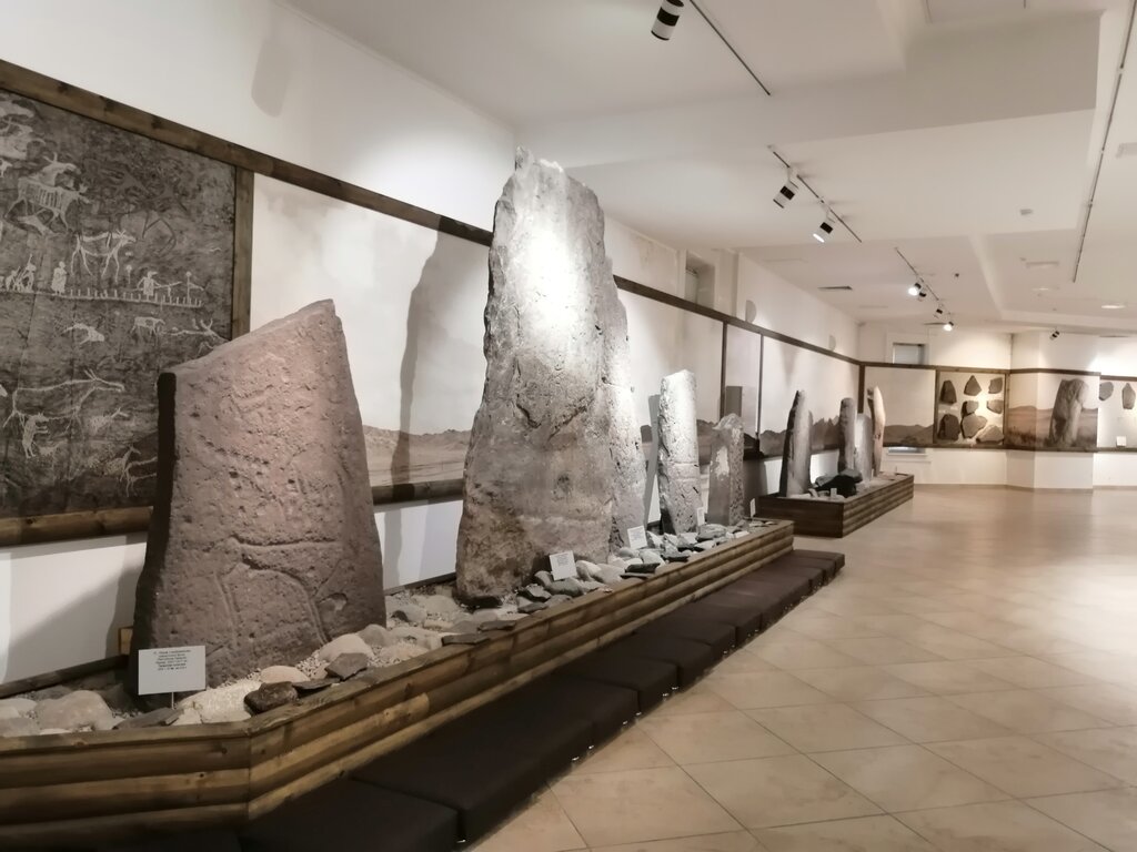 Найти сведения о человеке по фамилии из архива бесплатно