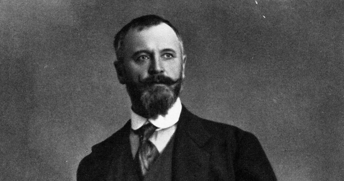 «лёд и пламень». выставка произведений художников гусевского хрустального завода в российской академии художеств