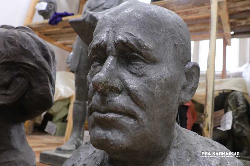 Санджиев дмитрий никитич — биография, творчество, жанры и стили, известные работы — рувики